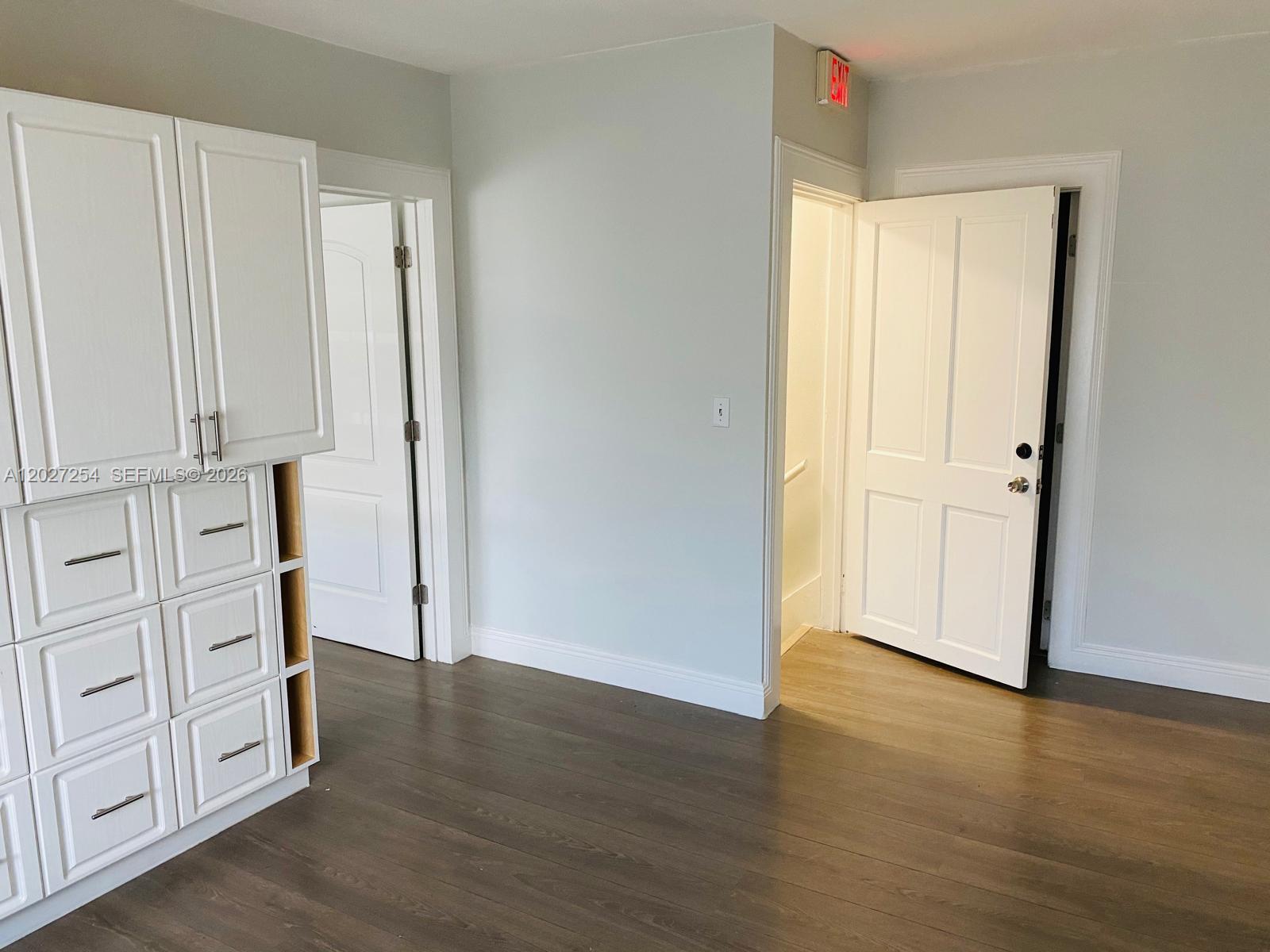 A12027254 Property Photo 22