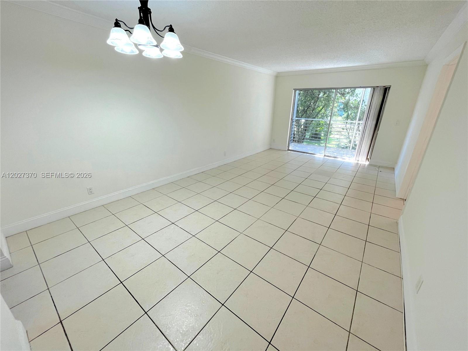 8450 Lagos De Campo Boulevard 206 Property Photo 4