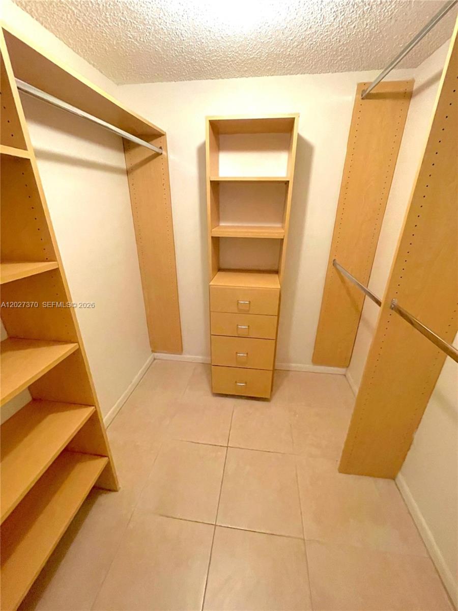 8450 Lagos De Campo Boulevard 206 Property Photo 9