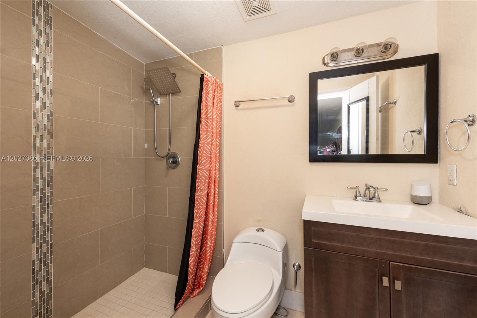 12741 Wood Street Property Photo 10