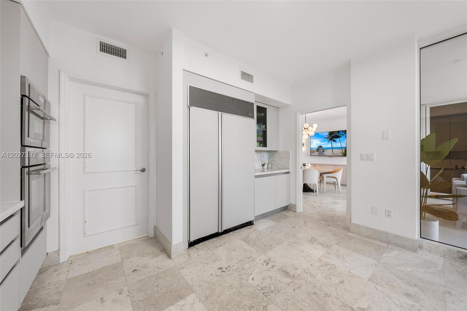 785 Crandon Boulevard 205/305 Property Photo 11