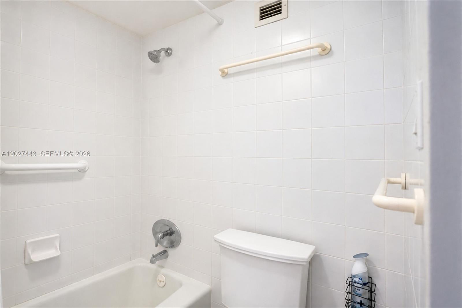 100 Lincoln Road 1427 Property Photo 11