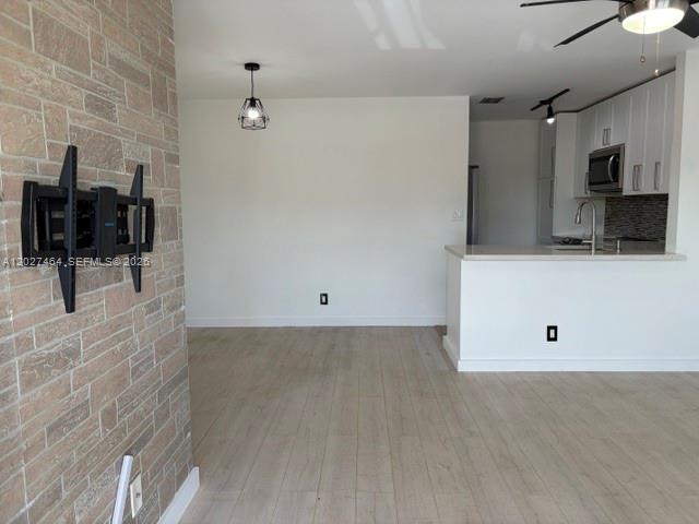 10054 Winding Lake Road 201 Property Photo 2