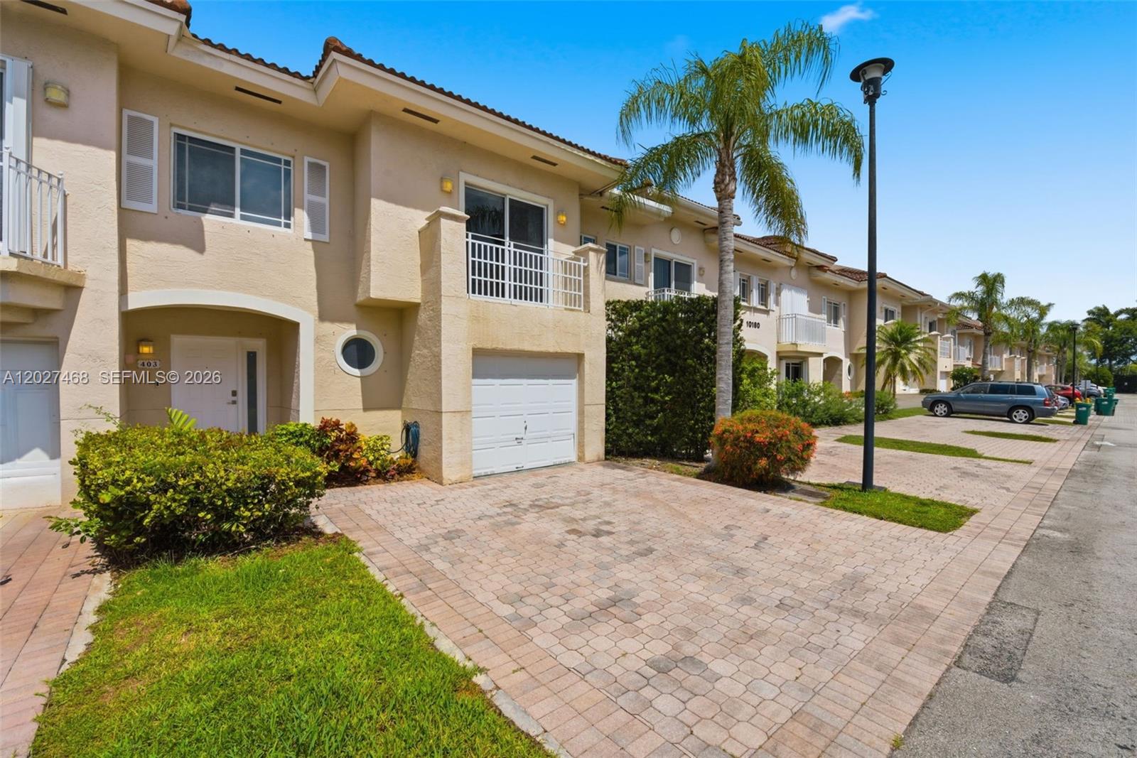 10180 Sw 88th Street 403 Property Photo 1
