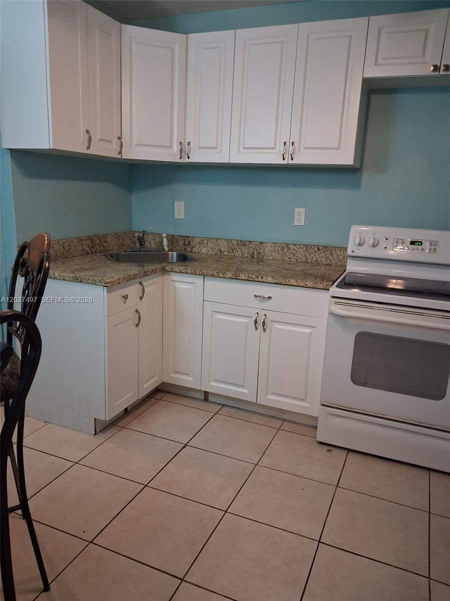1800 Pinehurst Drive 1 Property Photo 6