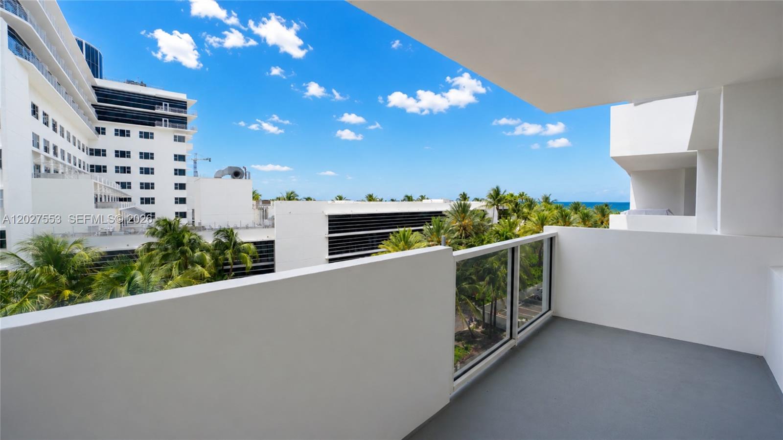 100 Lincoln Road 533 Property Photo 2