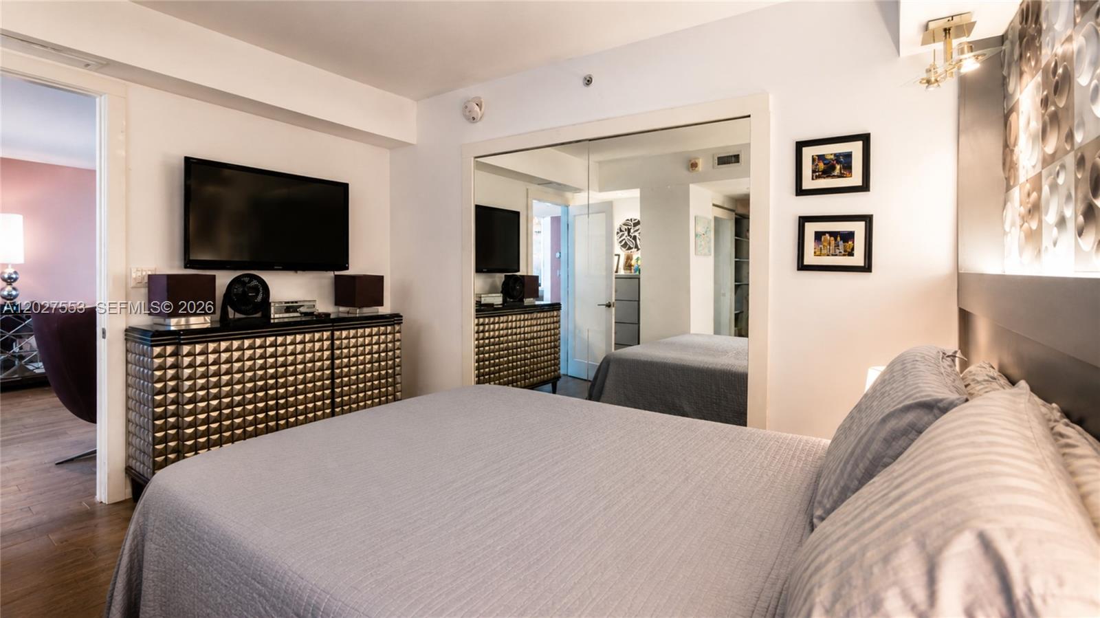 100 Lincoln Road 533 Property Photo 12