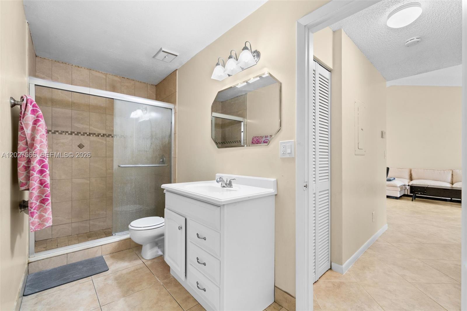 3405 Nw 44th Street 205 Property Photo 12