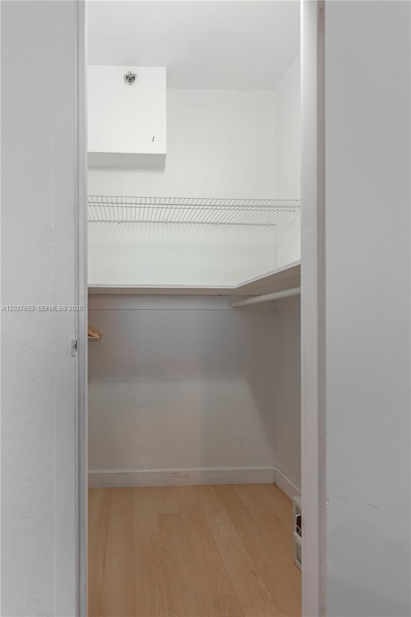 5445 Collins Avenue 1105 Property Photo 22