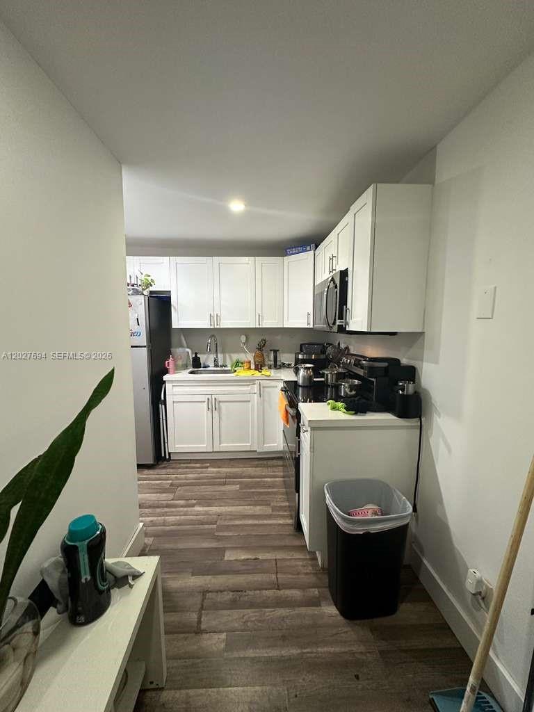 685 Sw 7th Terrace Property Photo 9
