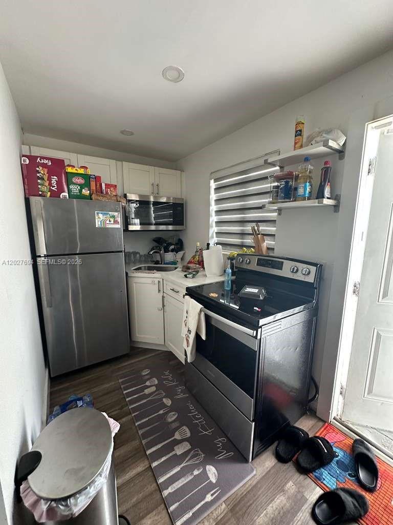 685 Sw 7th Terrace Property Photo 24