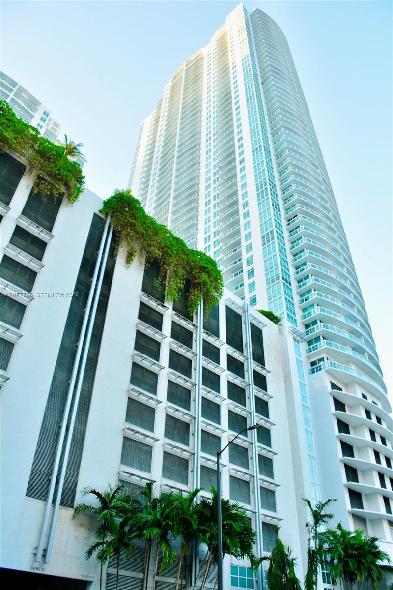951 Brickell 2609 Property Photo 5