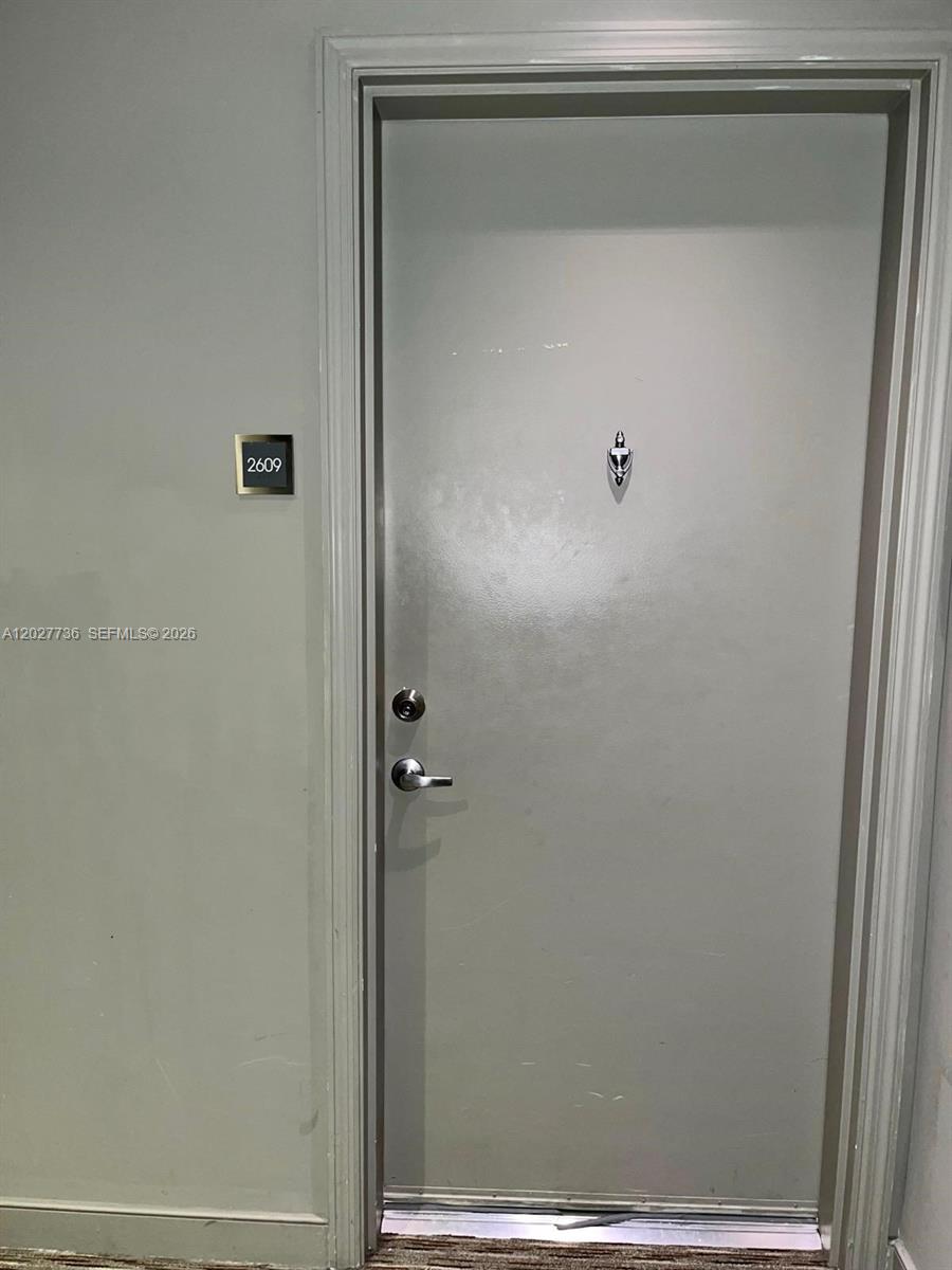 951 Brickell 2609 Property Photo 8