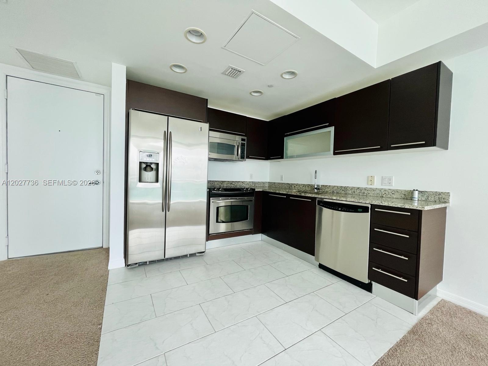 951 Brickell 2609 Property Photo 10