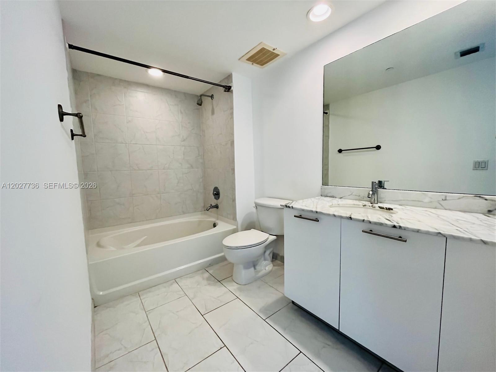 951 Brickell 2609 Property Photo 12