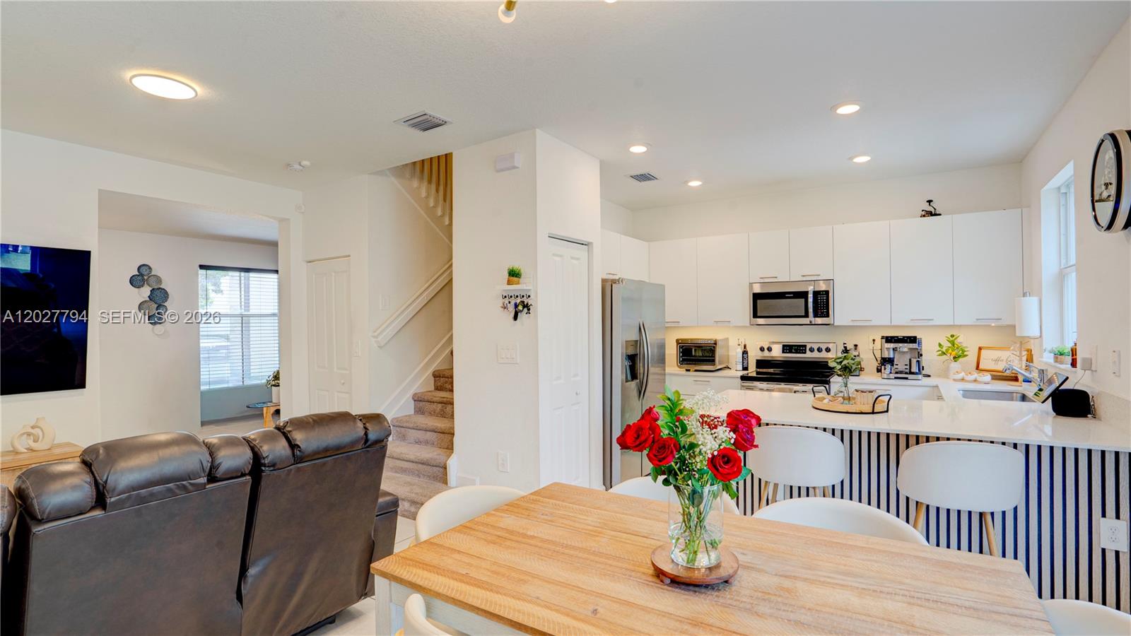 A12027794 Property Photo 22