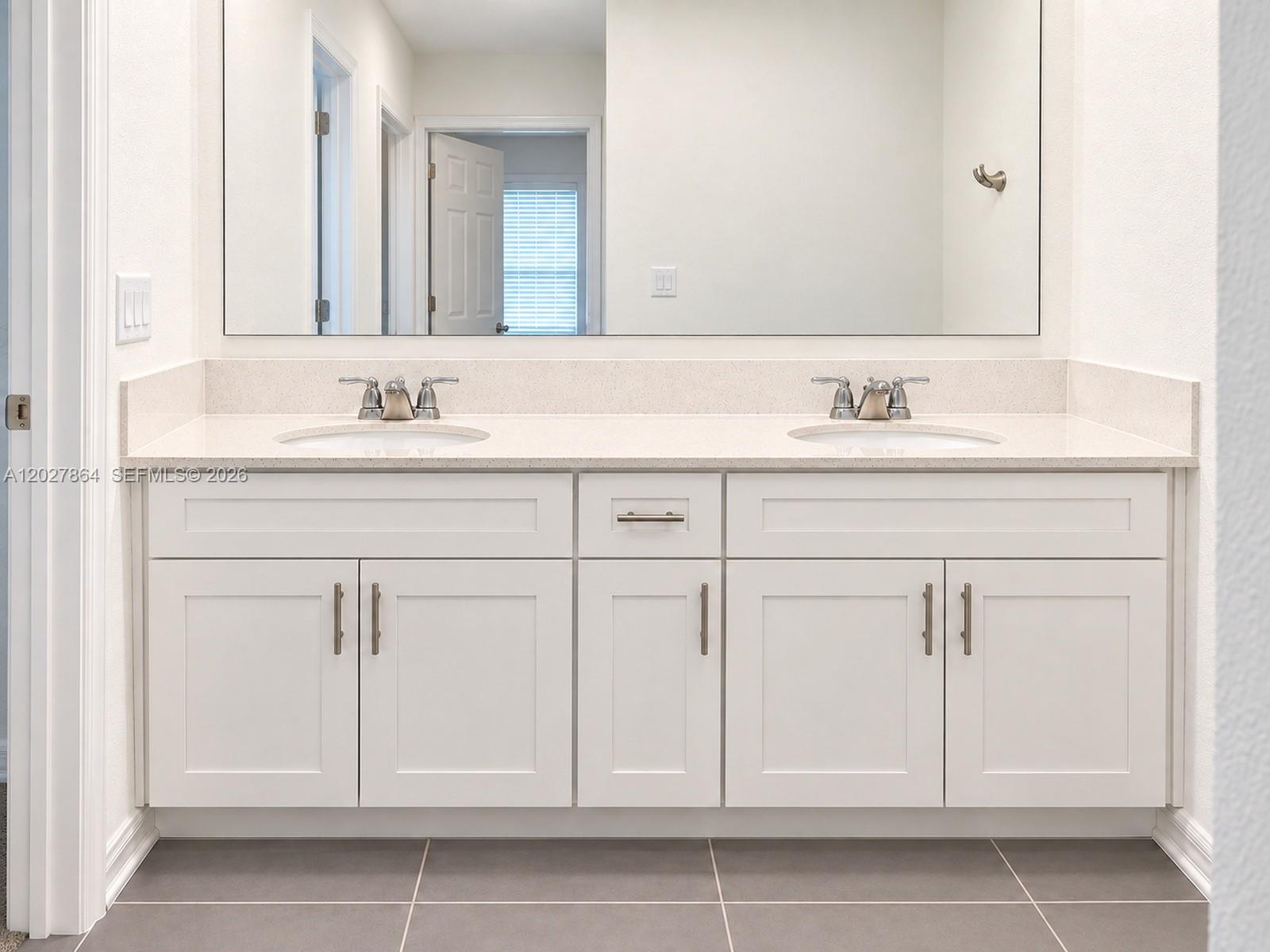 1122 Cabot Cliffs Drive Property Photo 10