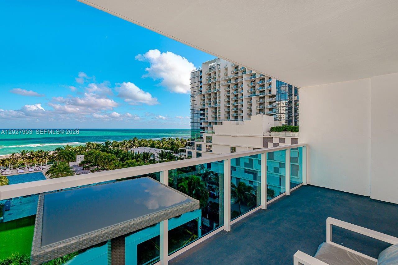 2301 Collins Avenue 739 Property Photo 11