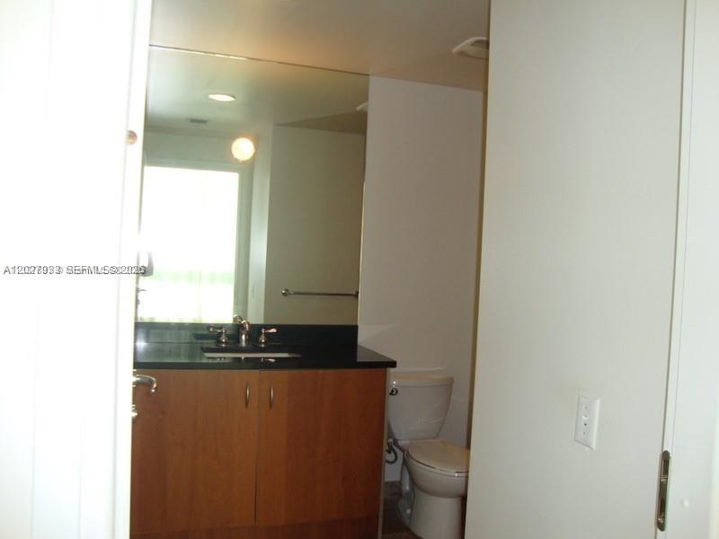 300 S Biscayne Boulevard T-2909 Property Photo 2