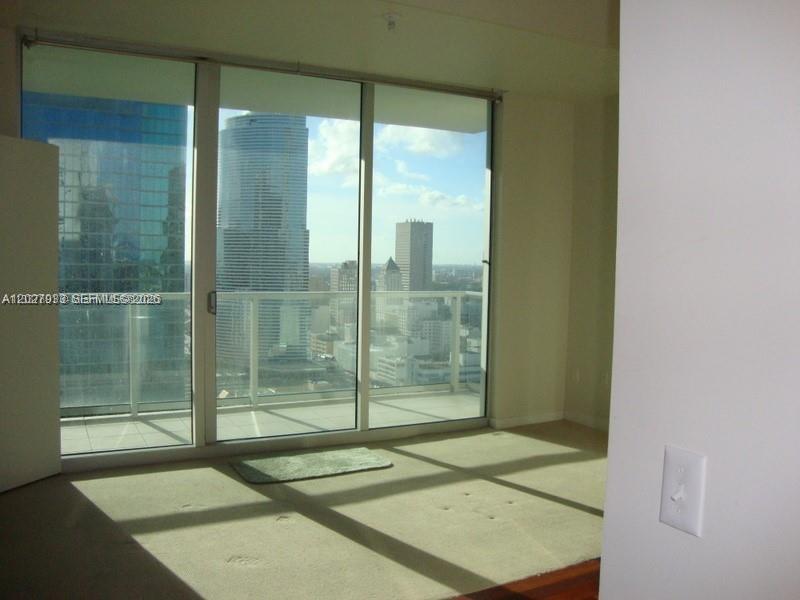 300 S Biscayne Boulevard T-2909 Property Photo 5