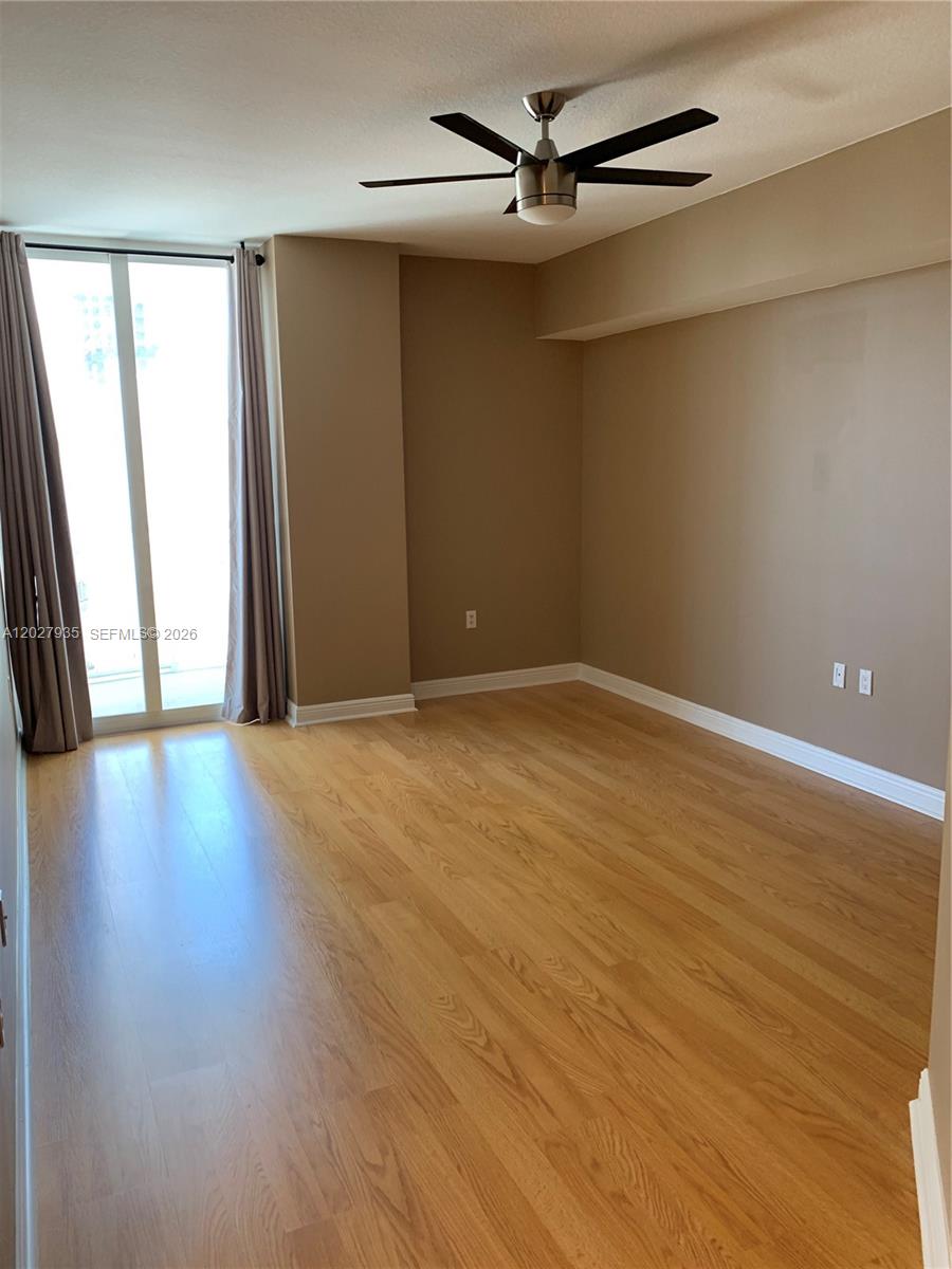 A12027935 Property Photo 9