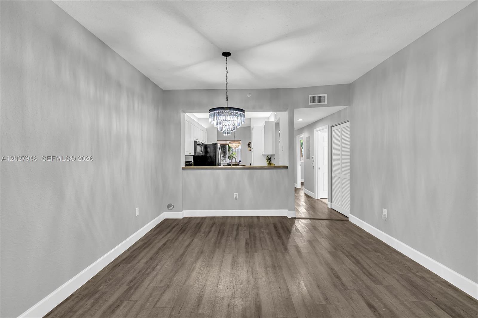 7715 Yardley Drive 106 Property Photo 15