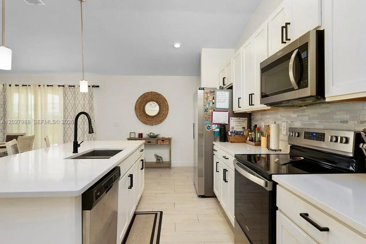 1136 Papaya Circle Property Photo 10