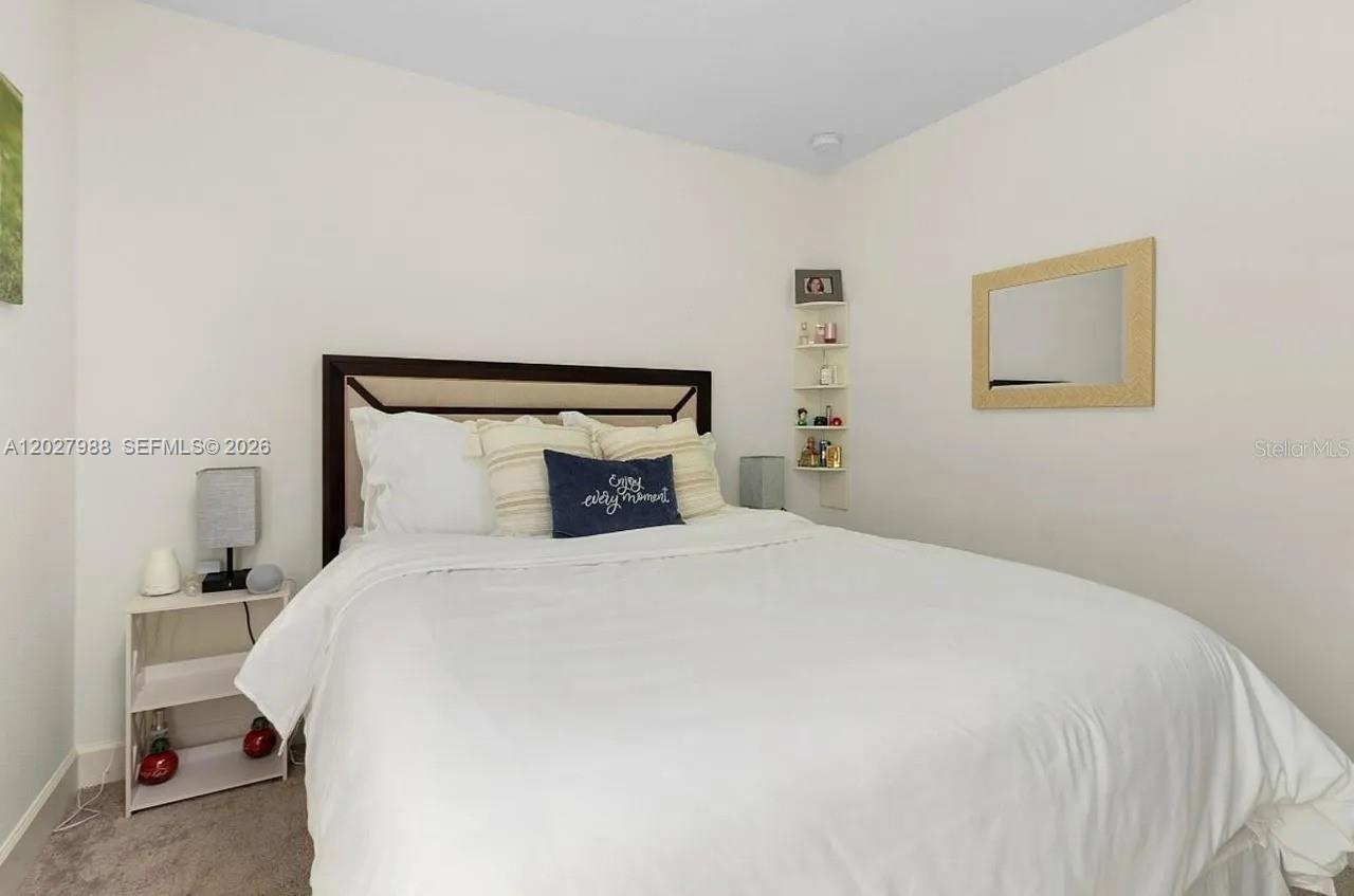 1136 Papaya Circle Property Photo 21
