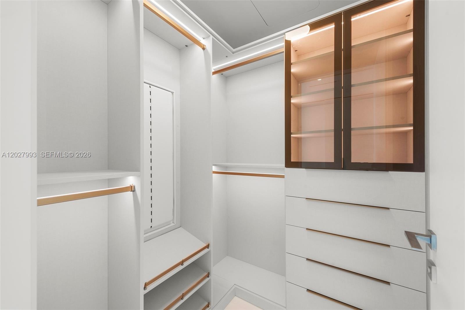 300 Biscayne Boulevard Way 3905w Property Photo 4
