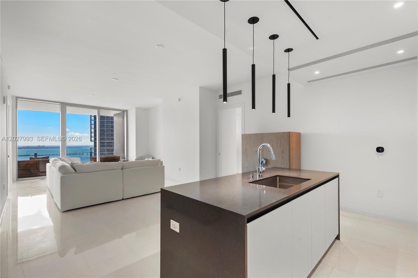 300 Biscayne Boulevard Way 3905w Property Photo 9