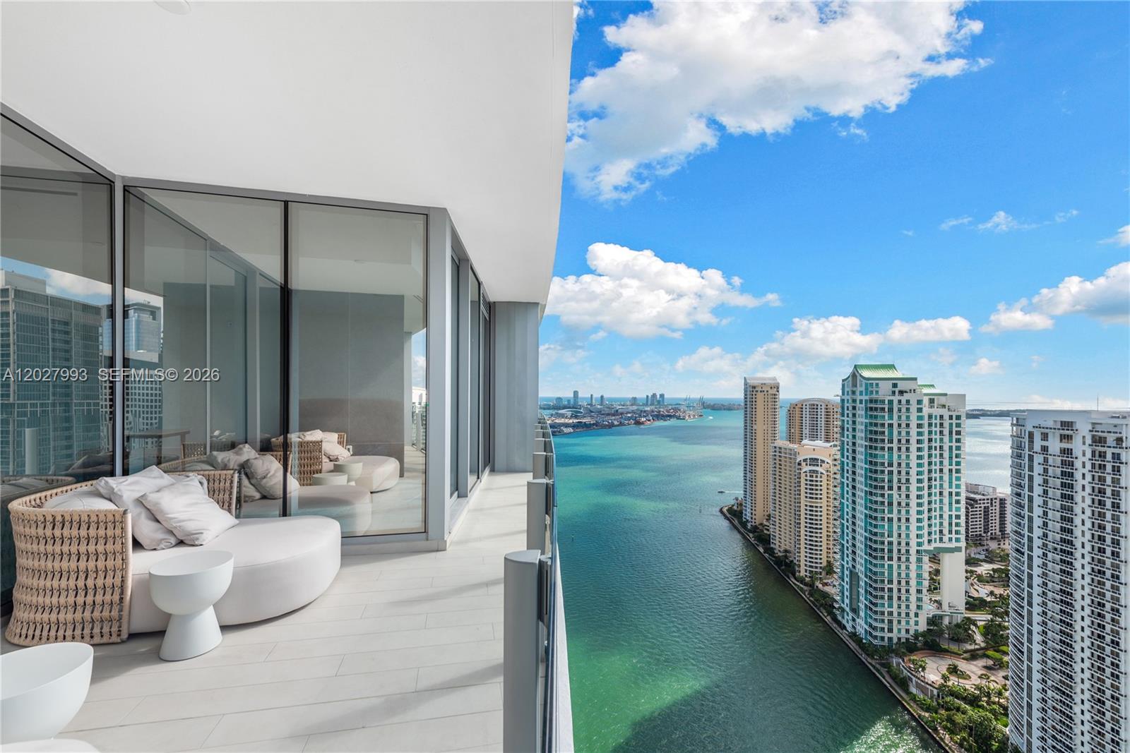 300 Biscayne Boulevard Way 3905w Property Photo 24