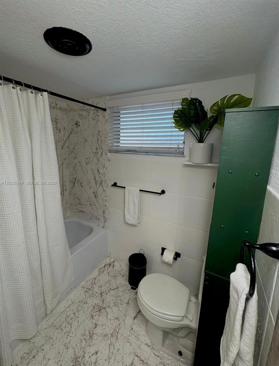 1530 Ne 191st Street 241 Property Photo 13