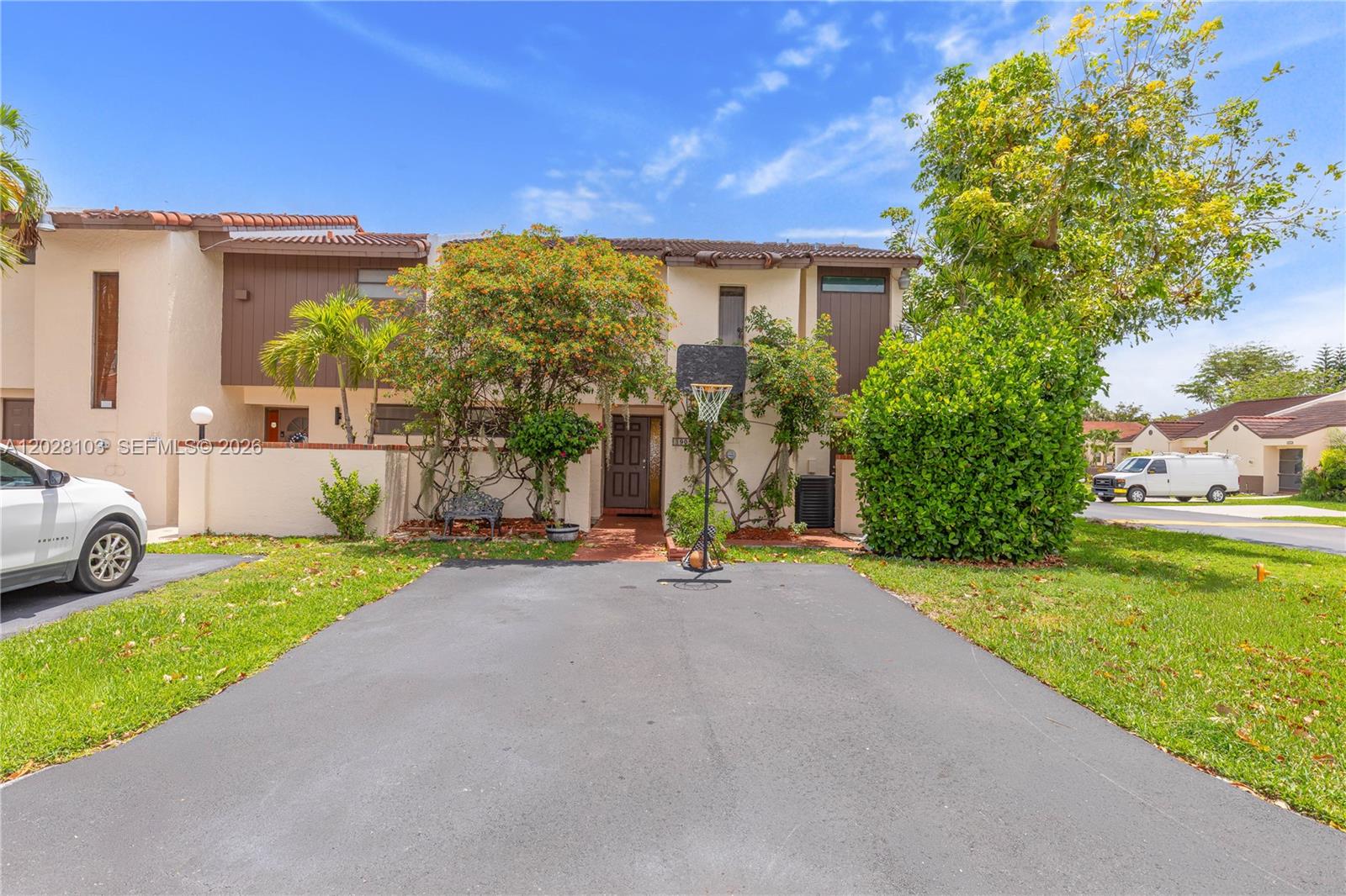 9055 Sw 149th Place Property Photo 1