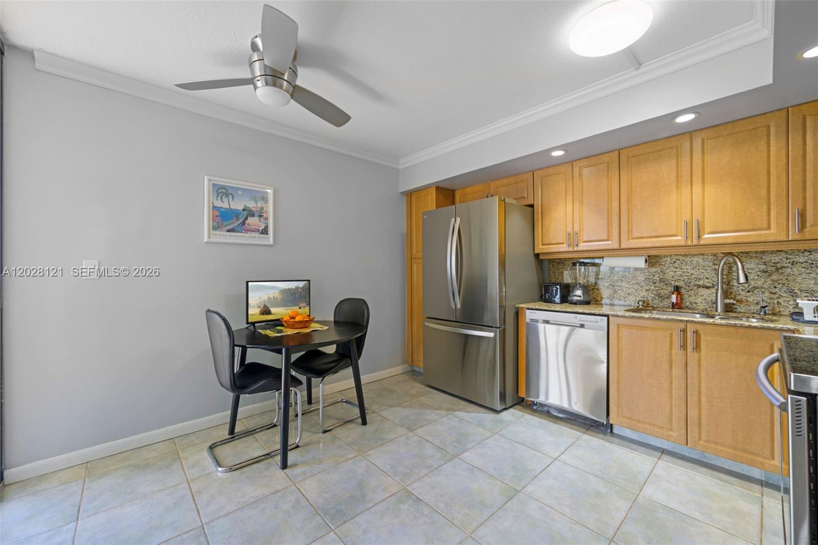 2804 N 46th Avenue C630 Property Photo 5