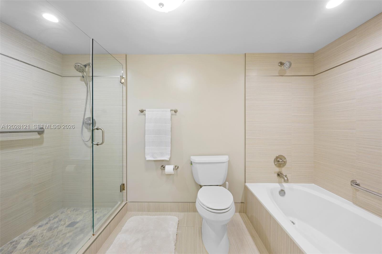 2804 N 46th Avenue C630 Property Photo 12
