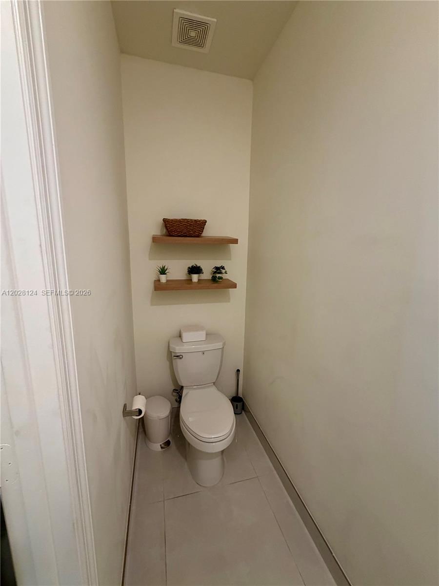 11445 W 33rd Lane Property Photo 10