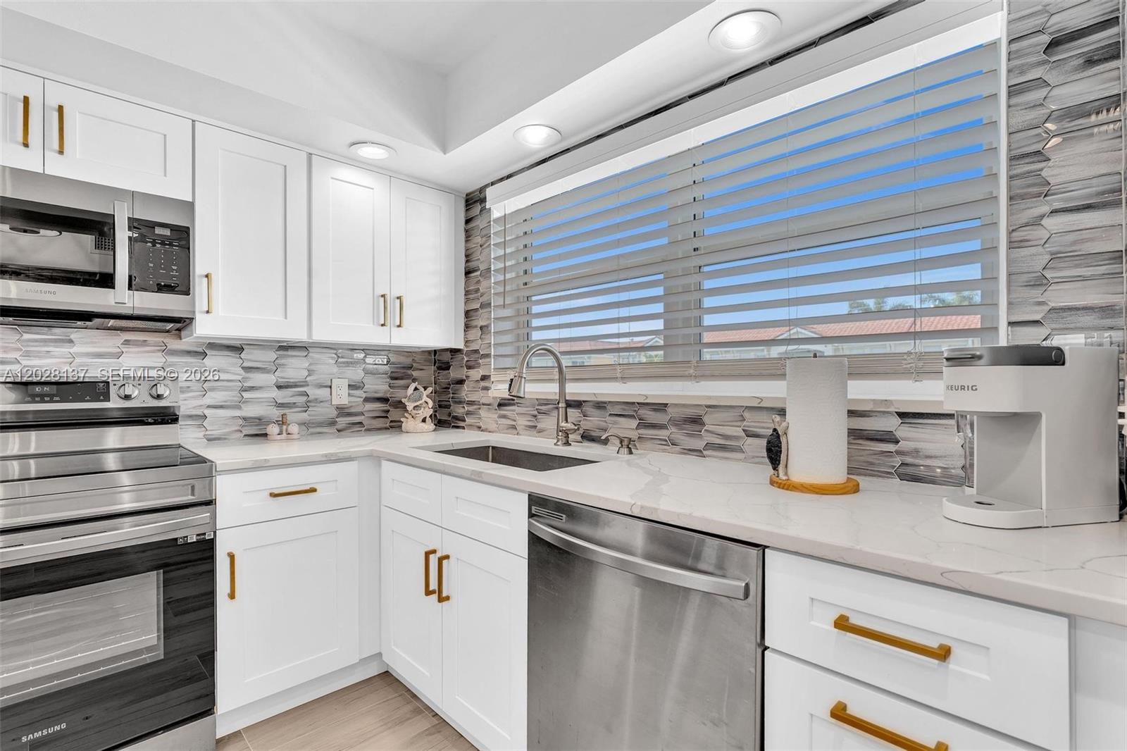 2018 S Federal Highway 402 Property Photo 3