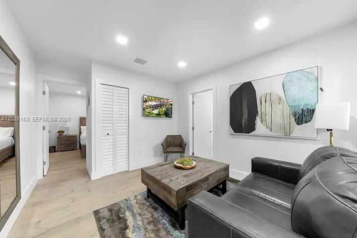 4290 Sw 9th Street B Property Photo 6