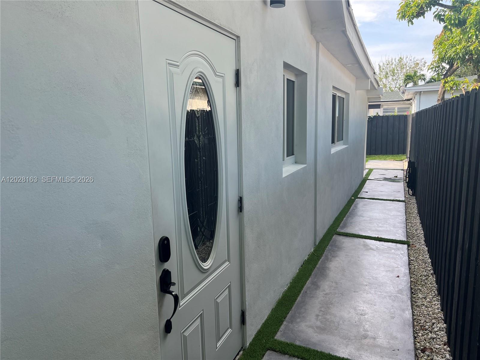4290 Sw 9th Street B Property Photo 15