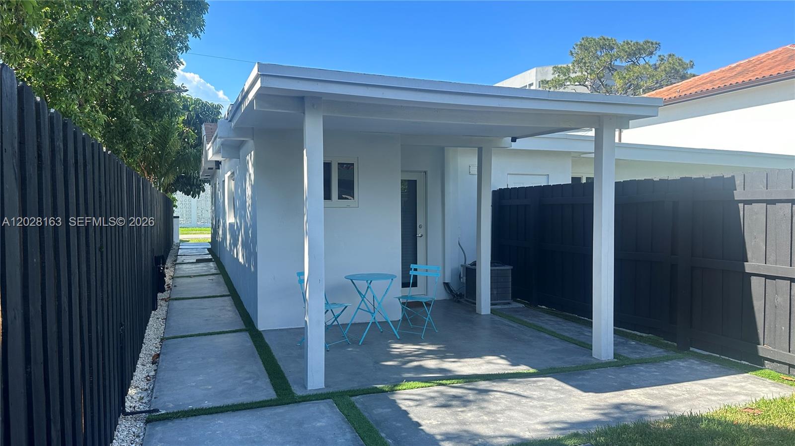 4290 Sw 9th Street B Property Photo 18