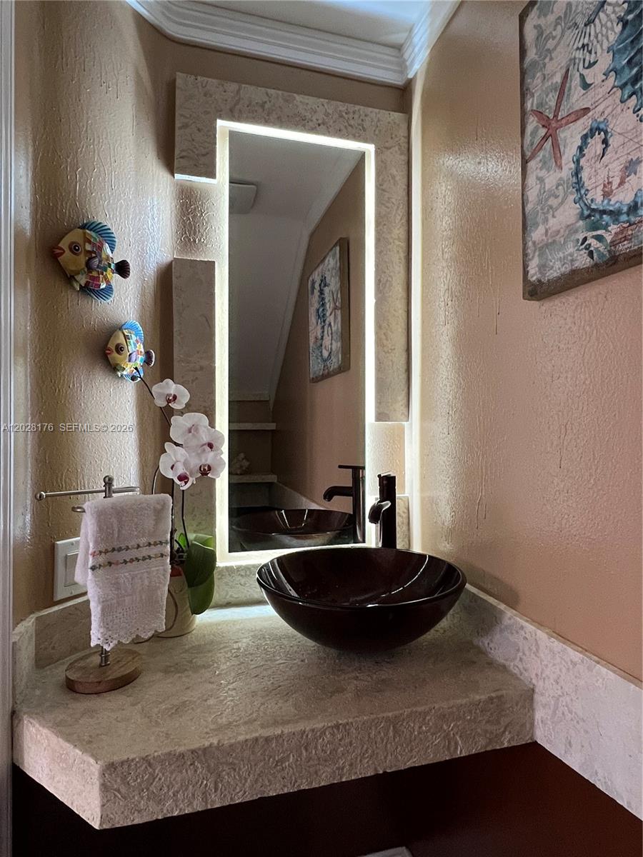 21719 Cromwell Circle Property Photo 28