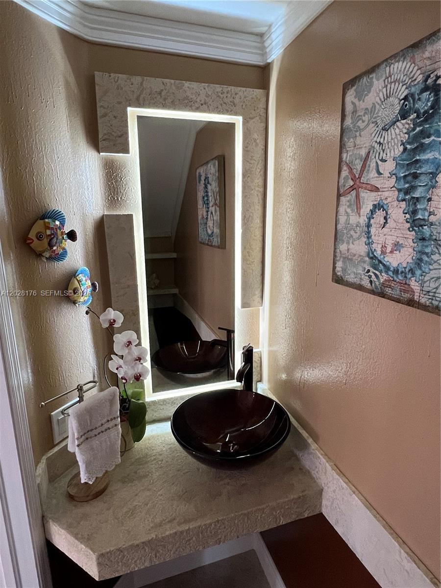 21719 Cromwell Circle Property Photo 29