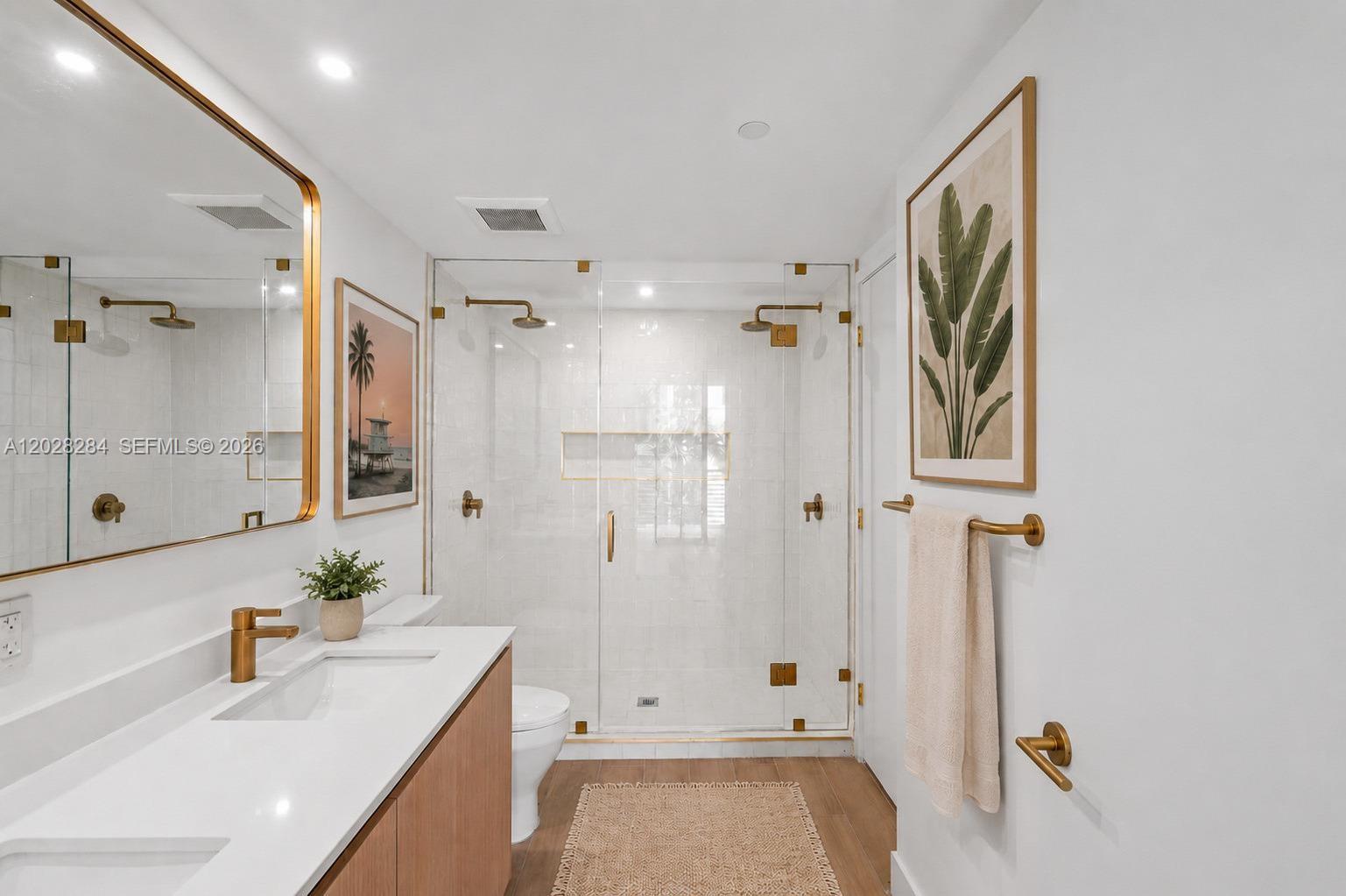 90 NE 32 714 Property Photo 1