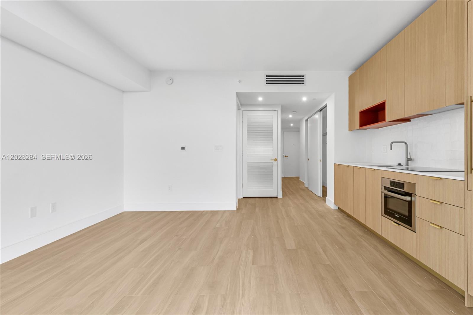 90 Ne 32 714 Property Photo 10