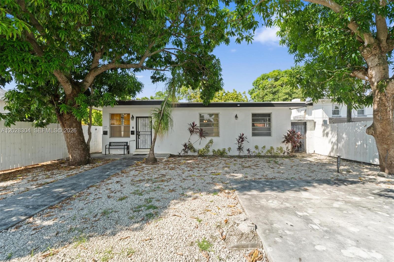 2453 Sw 17th Street Property Photo 1