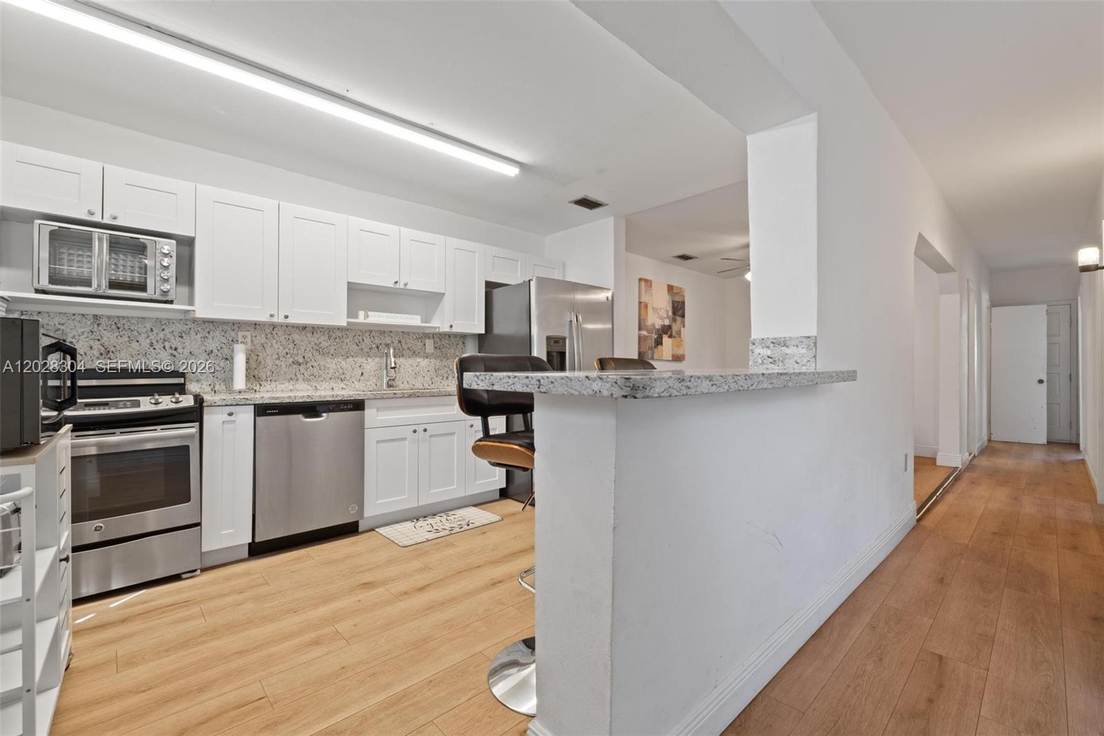 2453 Sw 17th Street Property Photo 5