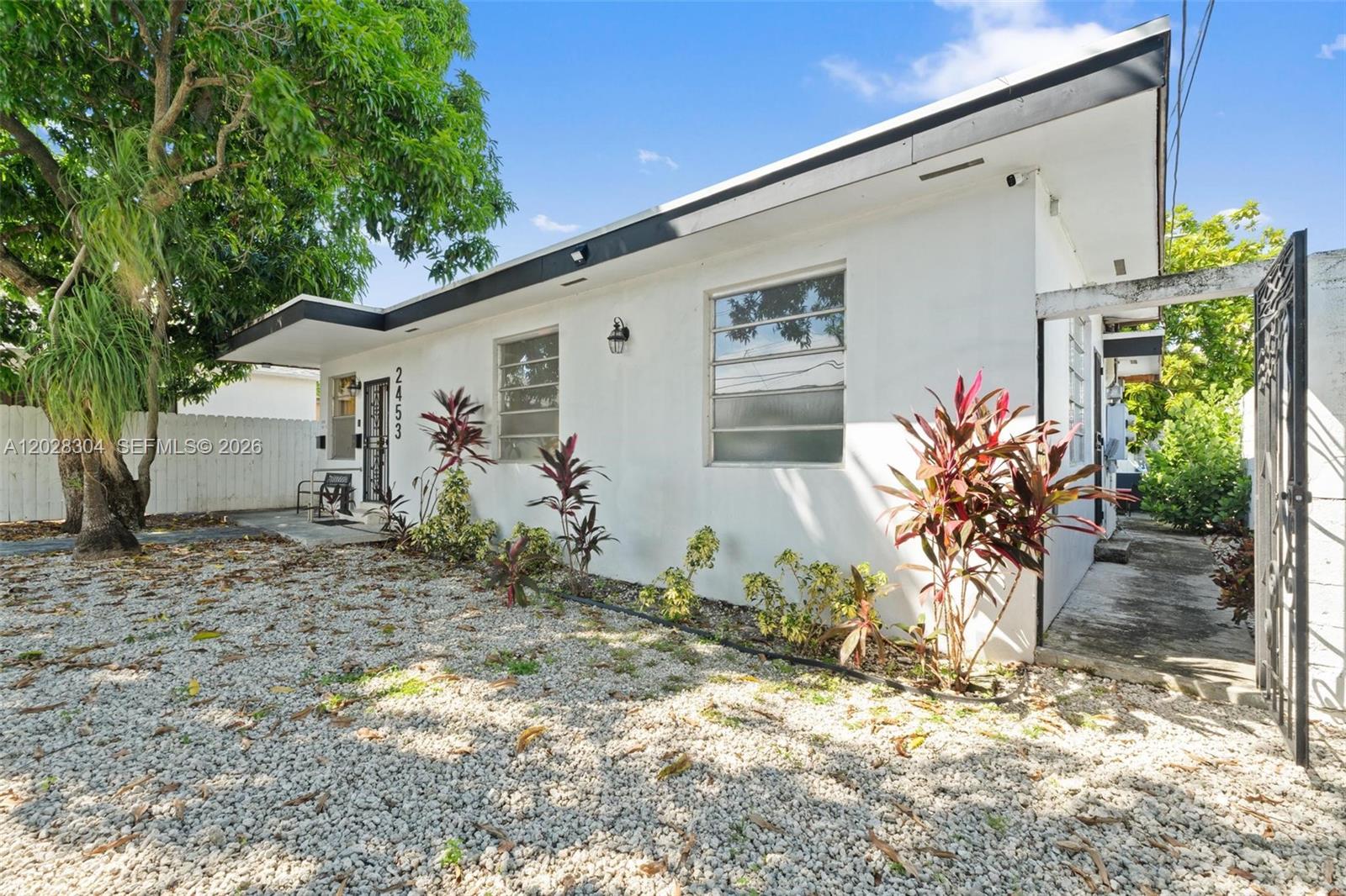 2453 Sw 17th Street Property Photo 22