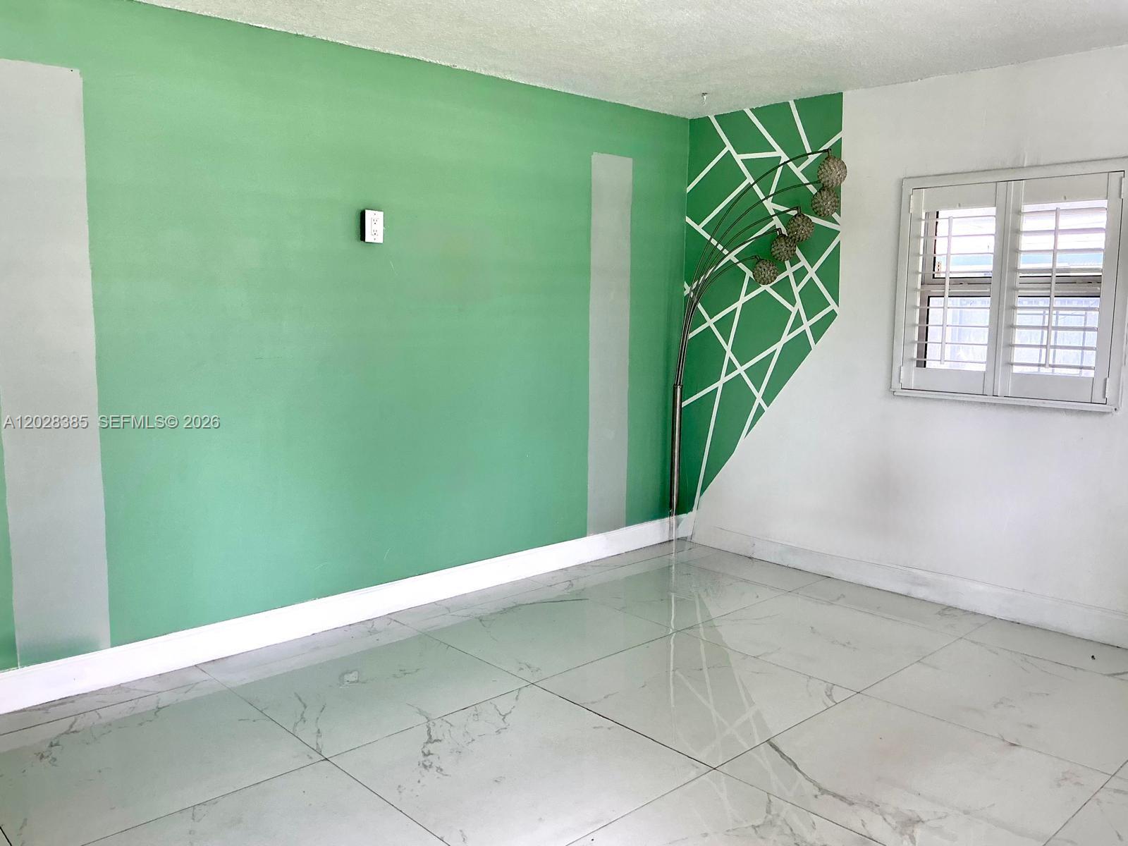 6025 Sw 40th Street Property Photo 6