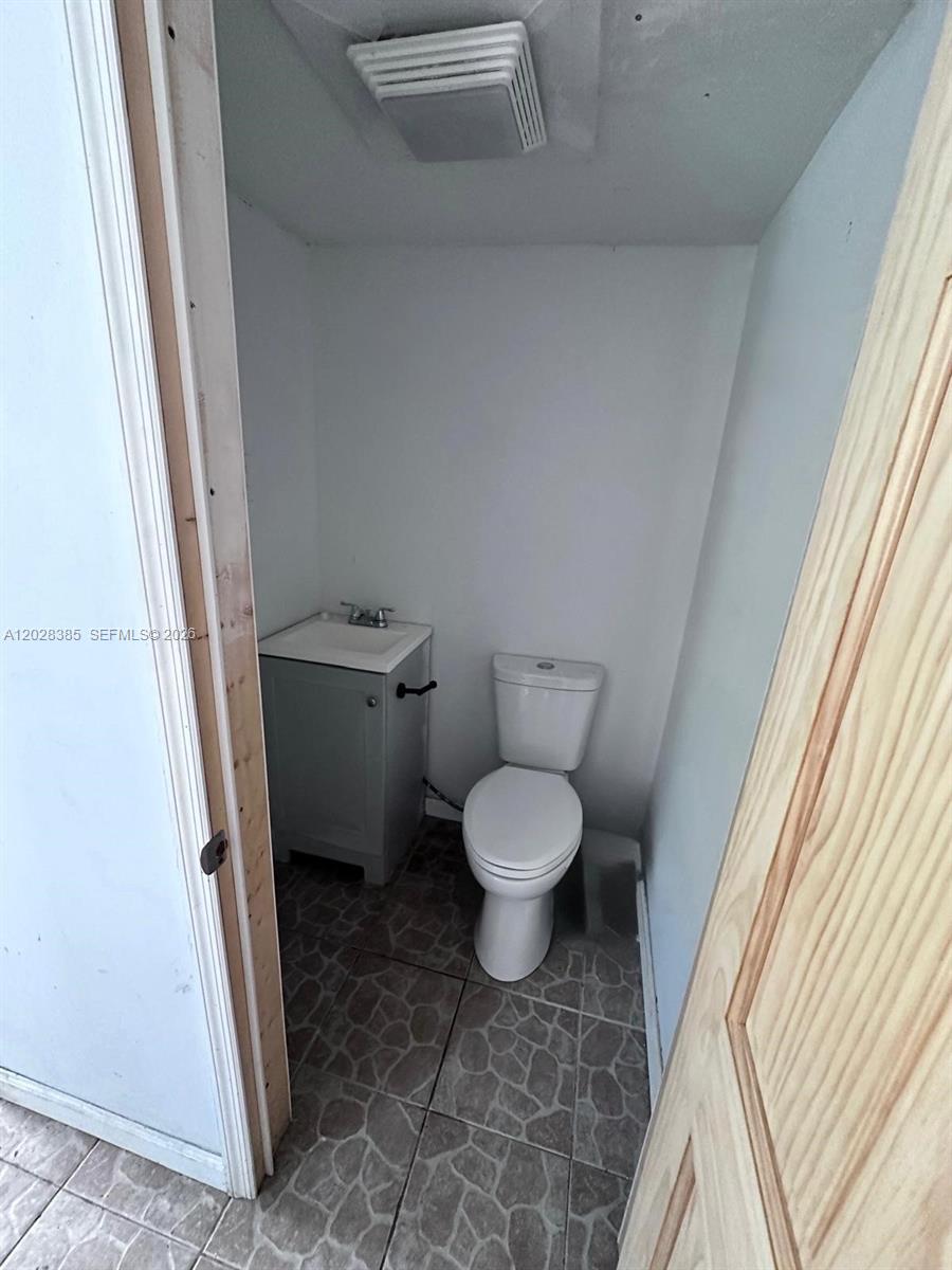 6025 Sw 40th Street Property Photo 22