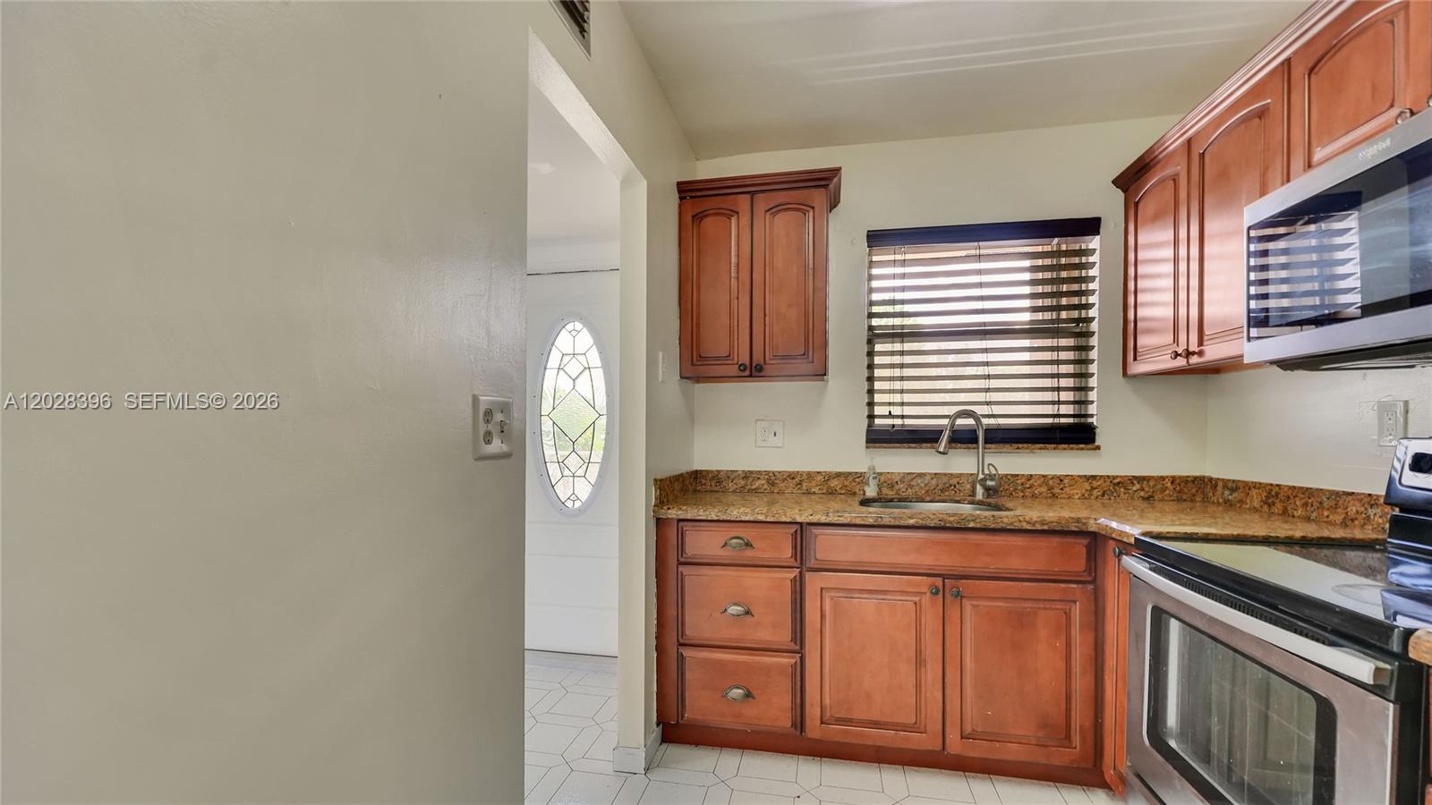 2811 N Pine Island Road 302 Property Photo 5